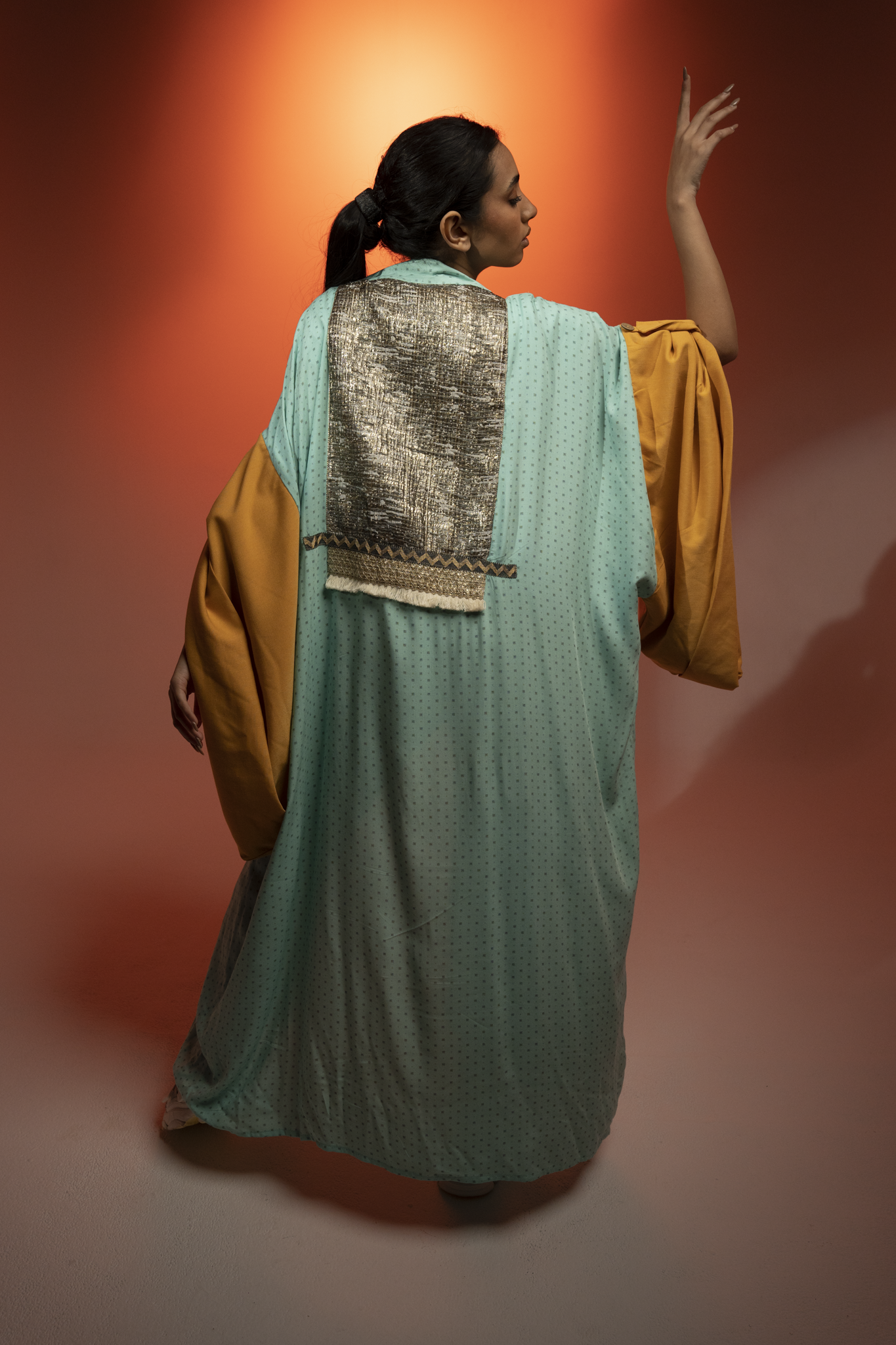 The Gigantic Sleeves Cover Up