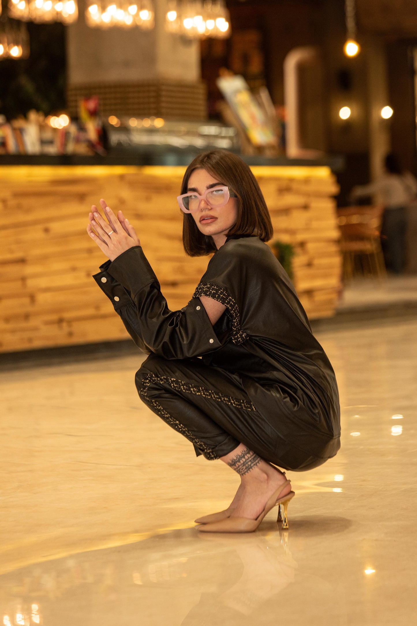 Snapping sleeves Luxe jacket