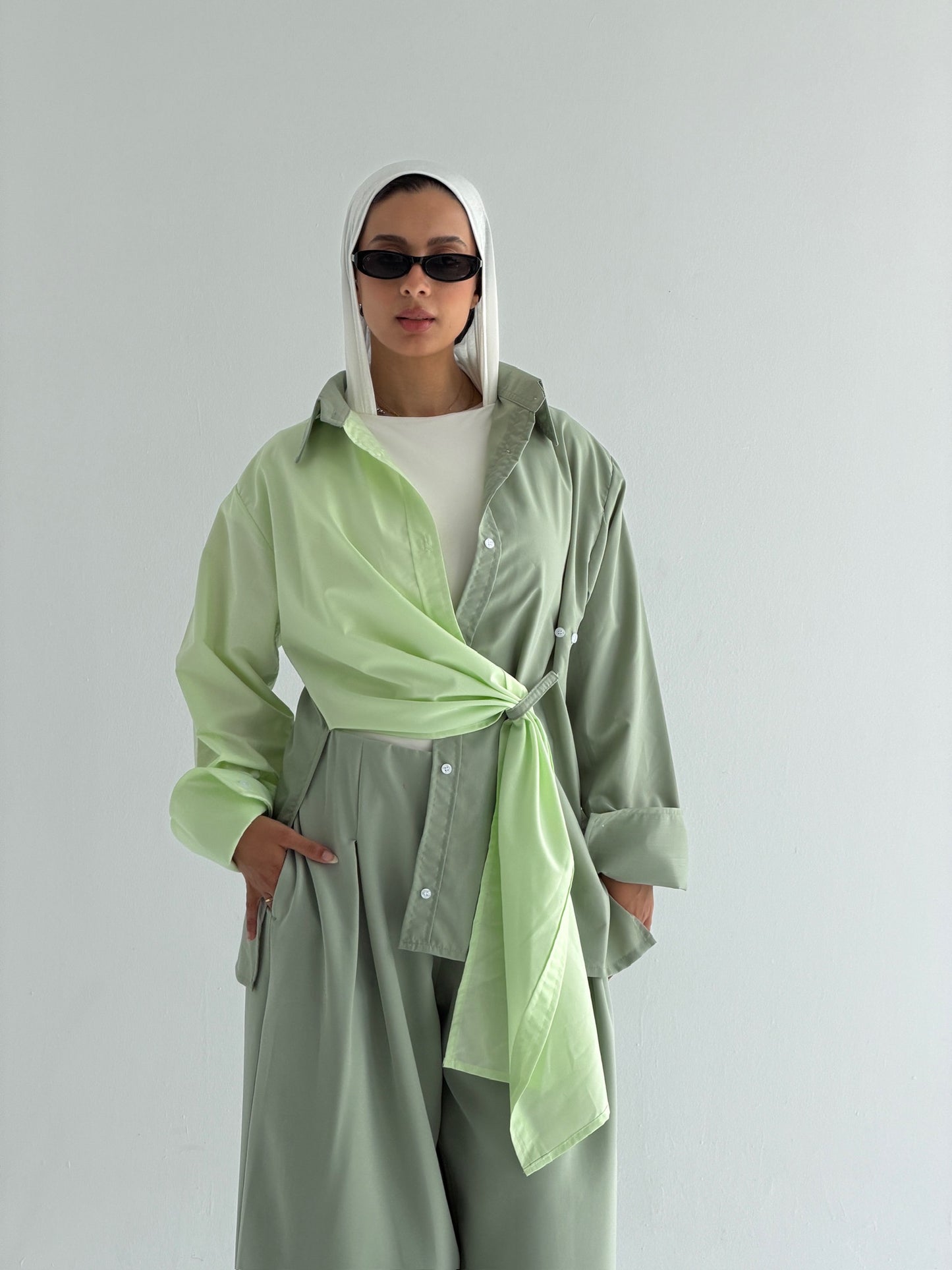 The trinity linen shade of mint