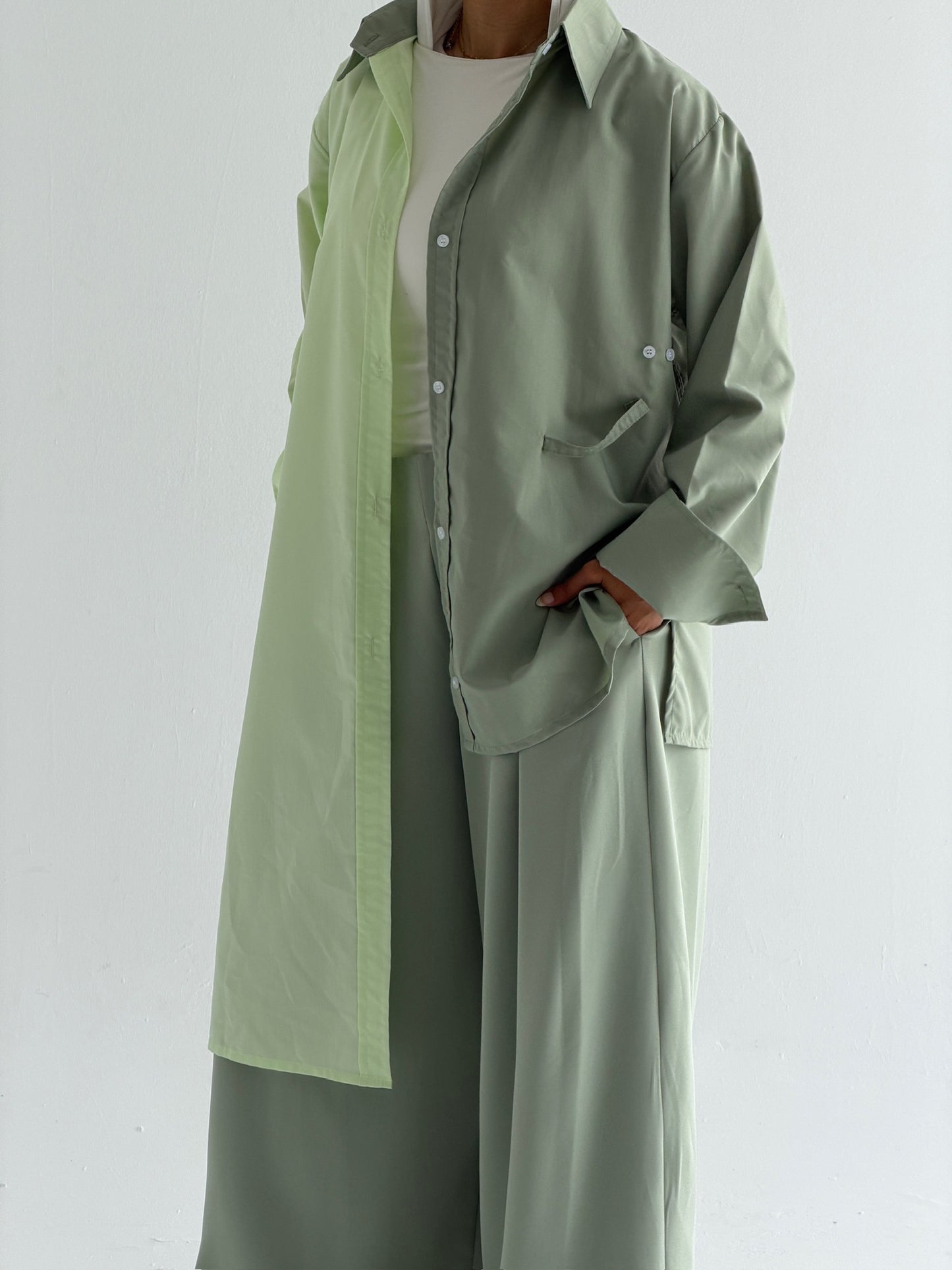 The trinity linen shade of mint